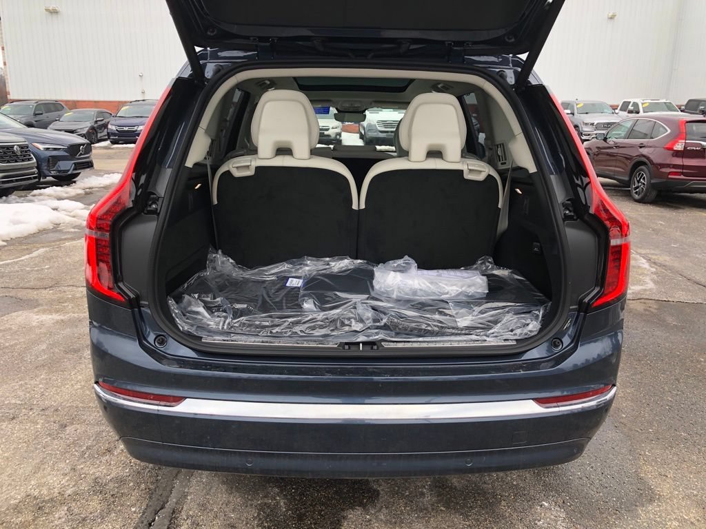 New 2026 Volvo XC90 B6 Ultra w/ Protection Package AWD/4WD image 33