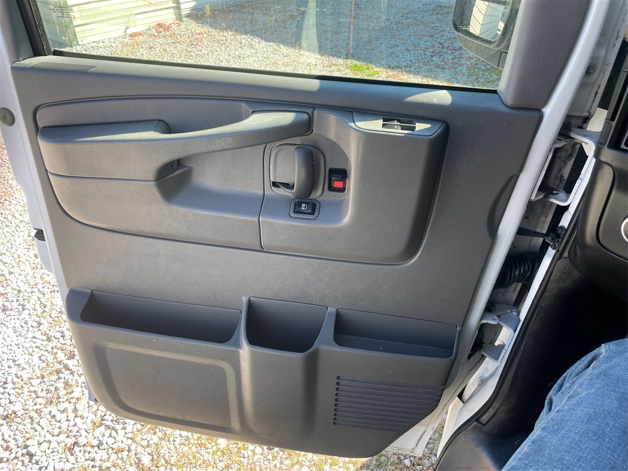 Used 2014 Chevrolet Express 2500 2500 Cargo image 20