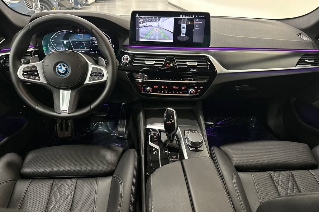 Used 2023 BMW 530e w/ M Sport Package RWD image 15