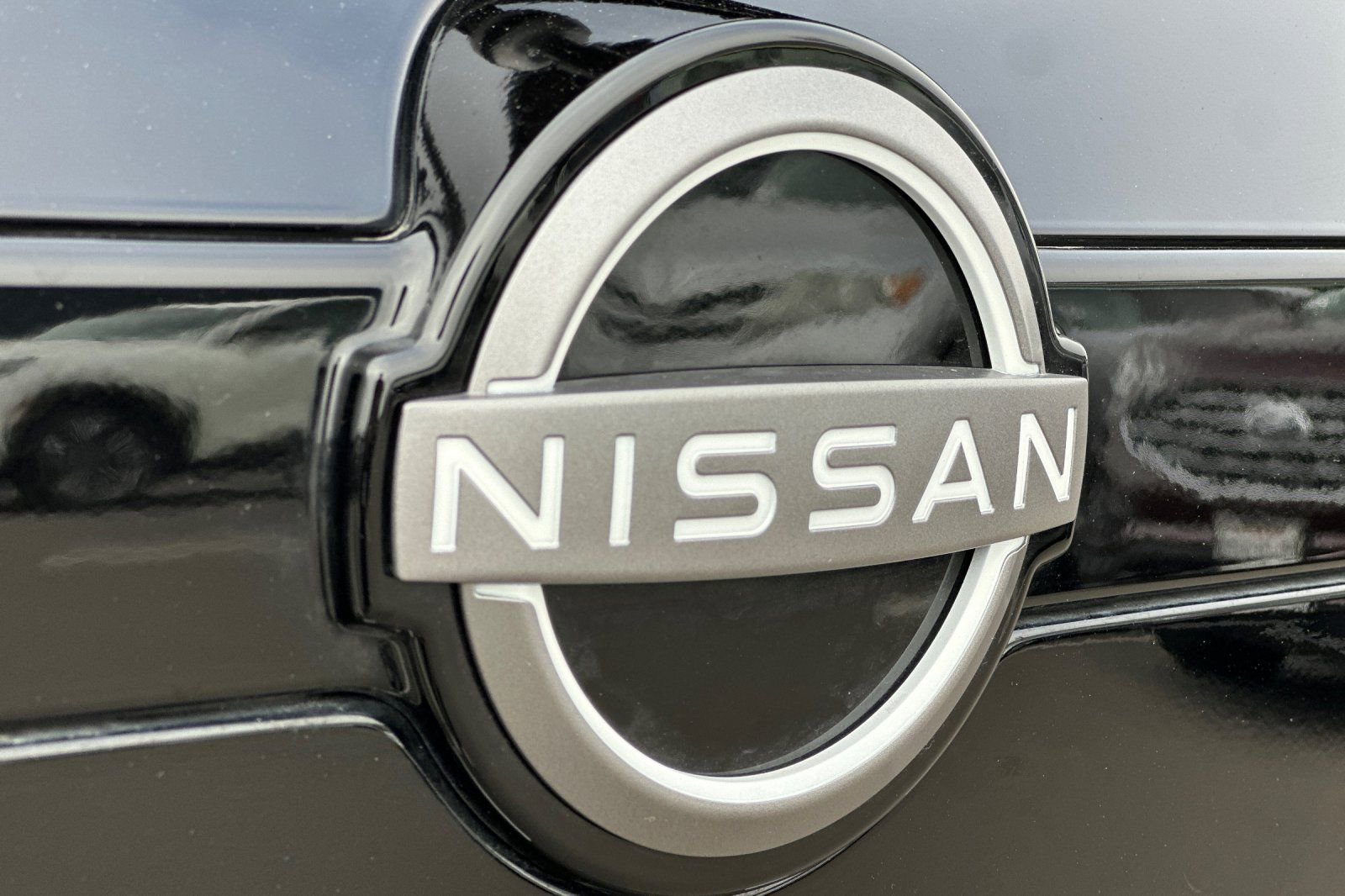 Certified 2025 Nissan Pathfinder SV image 51