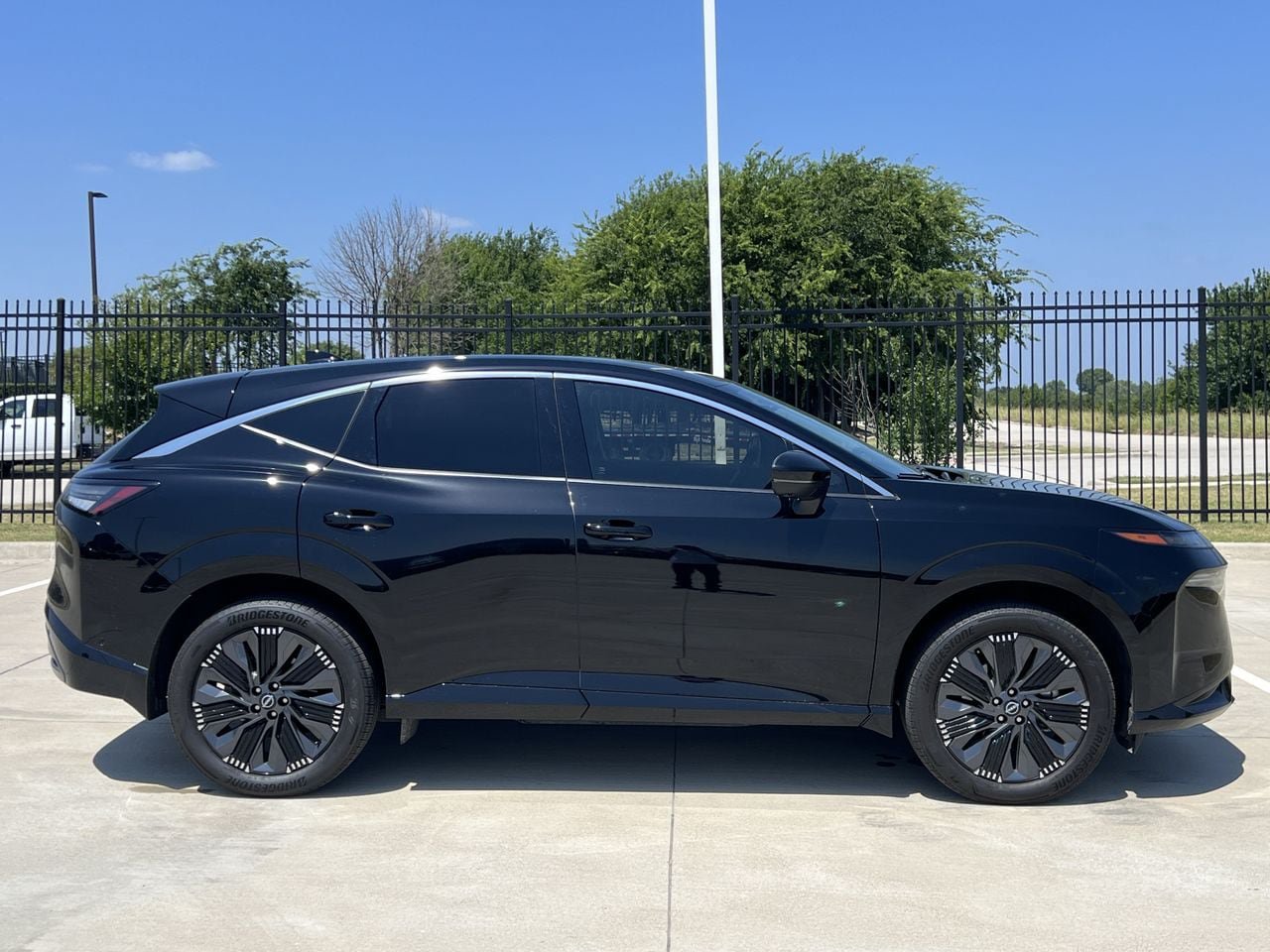 Used 2025 Nissan Murano Platinum w/ Cargo Package AWD/4WD image 3