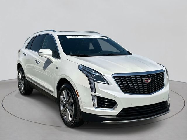 Certified 2025 Cadillac XT5 Premium Luxury w/ Technology Package AWD/4WD image 3