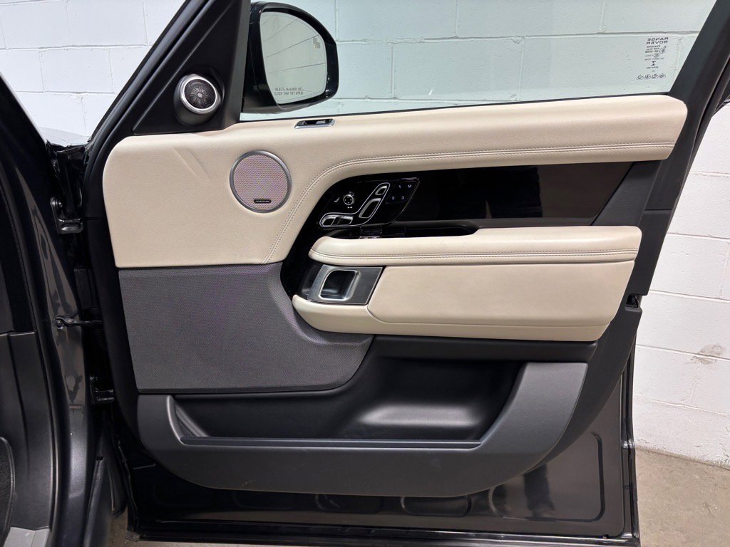 Used 2022 Land Rover Range Rover Westminster Edition image 33