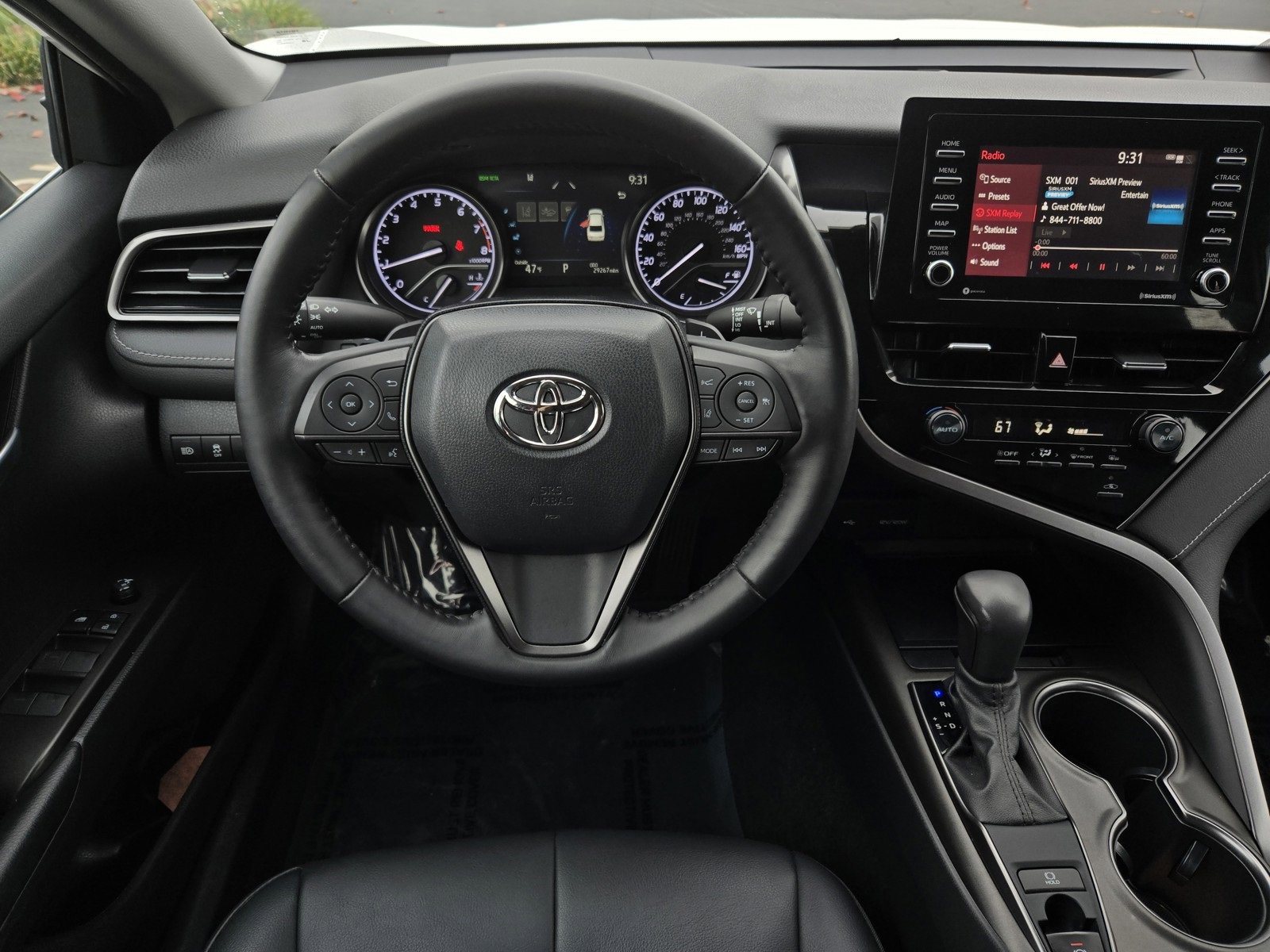 Certified 2021 Toyota Camry SE image 12