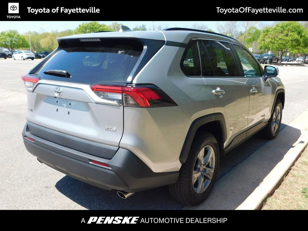 Used 2022 Toyota RAV4 XLE image 4