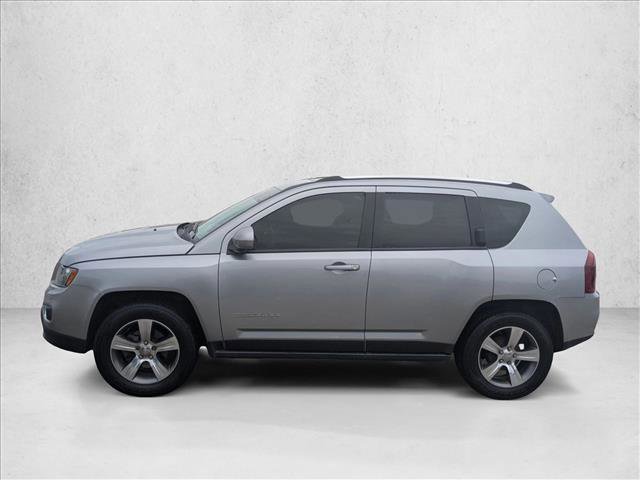 Used 2017 Jeep Compass High Altitude FWD image 9