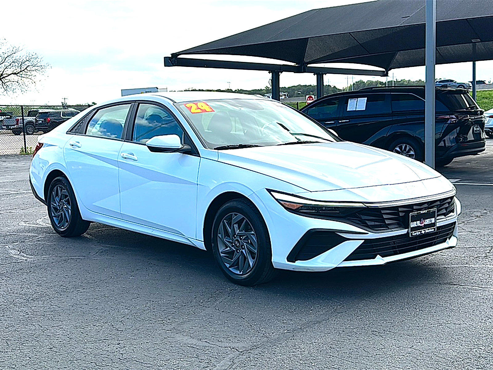 Used 2024 Hyundai Elantra SEL FWD image 10