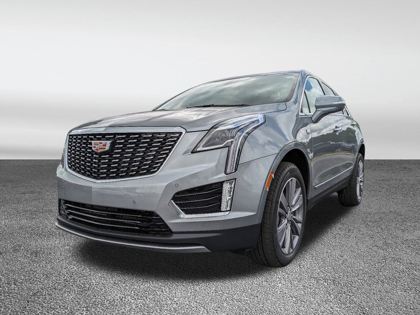 Used 2024 Cadillac XT5 Premium Luxury image 3