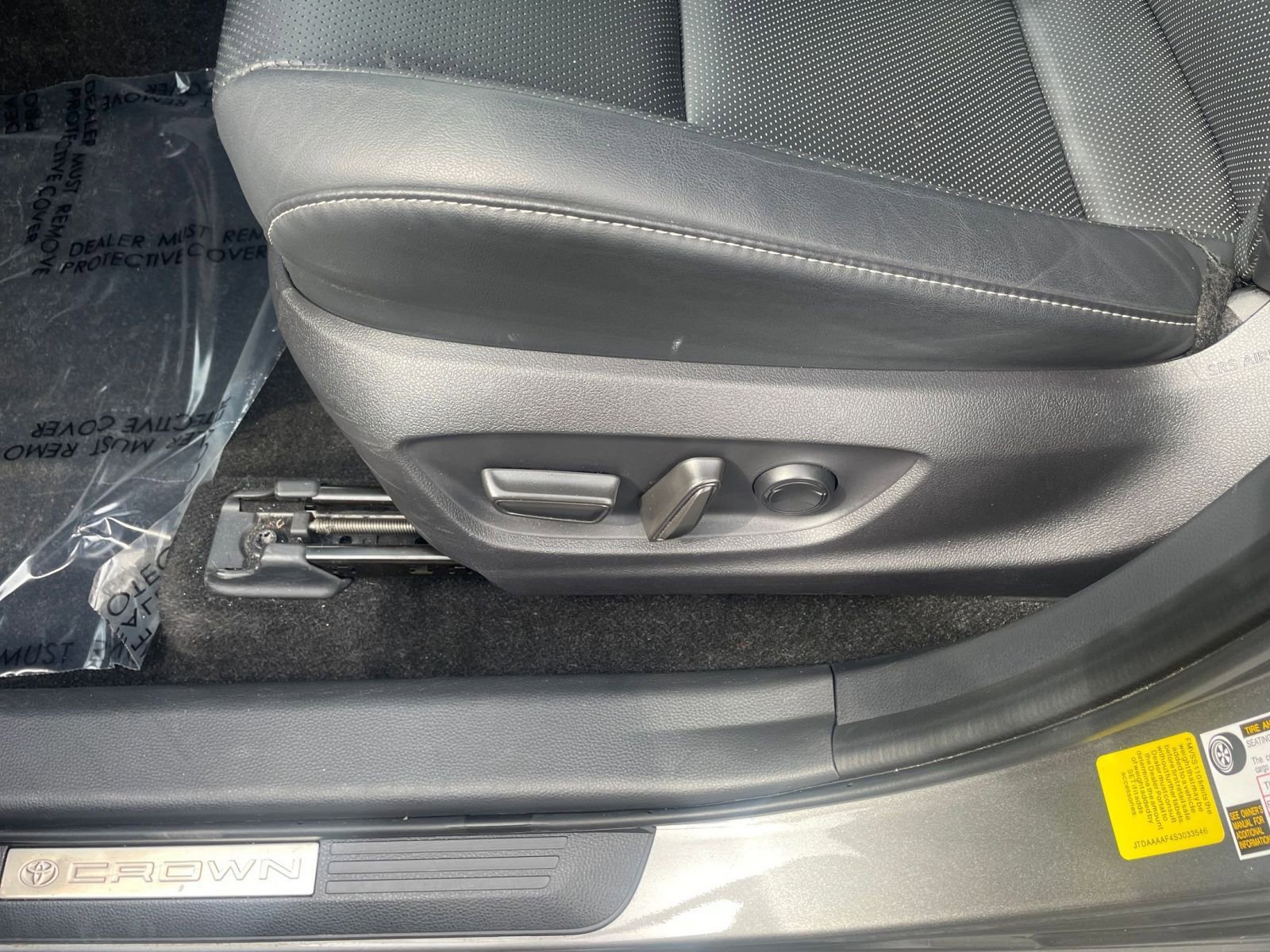 Used 2025 Toyota Crown XLE image 22