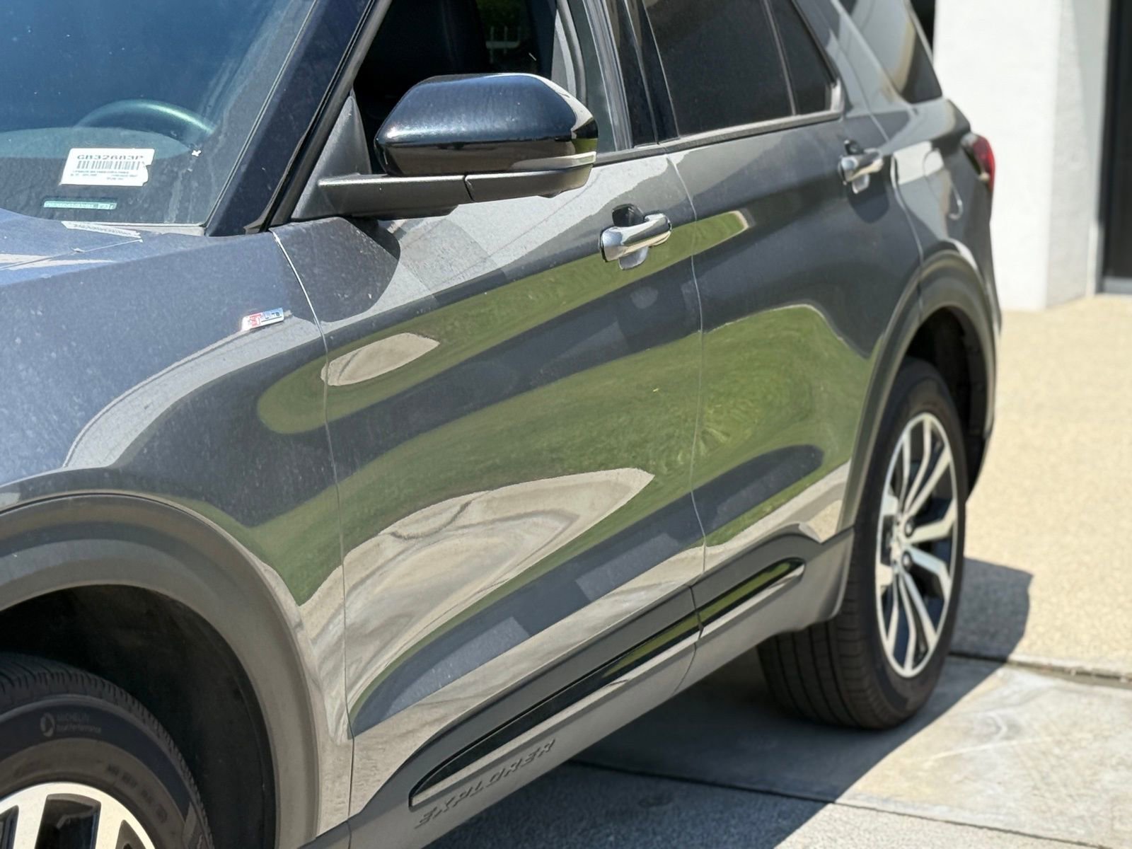 Used 2025 Ford Explorer ST-Line AWD/4WD image 5