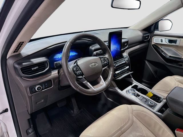 Used 2023 Ford Explorer Platinum w/ Technology Package AWD/4WD image 8