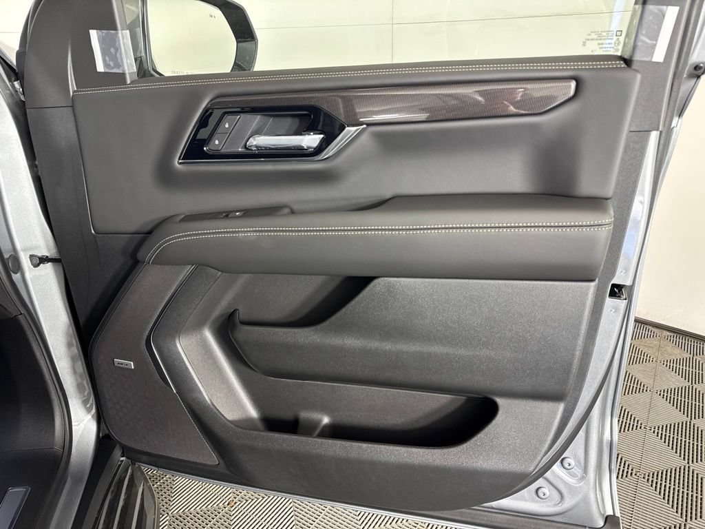 New 2026 GMC Yukon XL Elevation w/ Elevation Premium Package AWD/4WD image 37