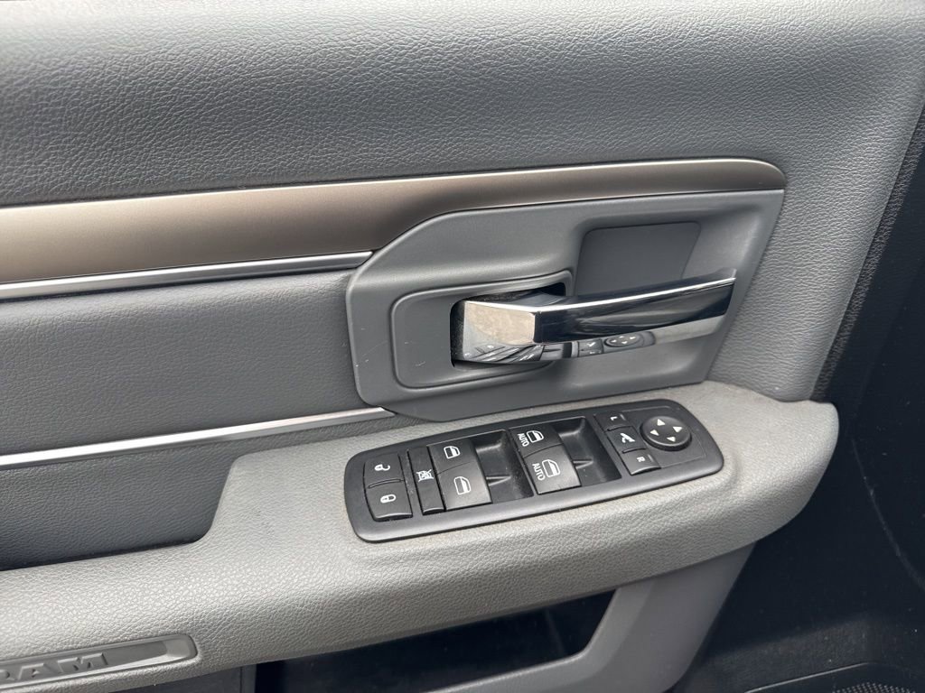 Used 2016 RAM 1500 Big Horn AWD/4WD image 9