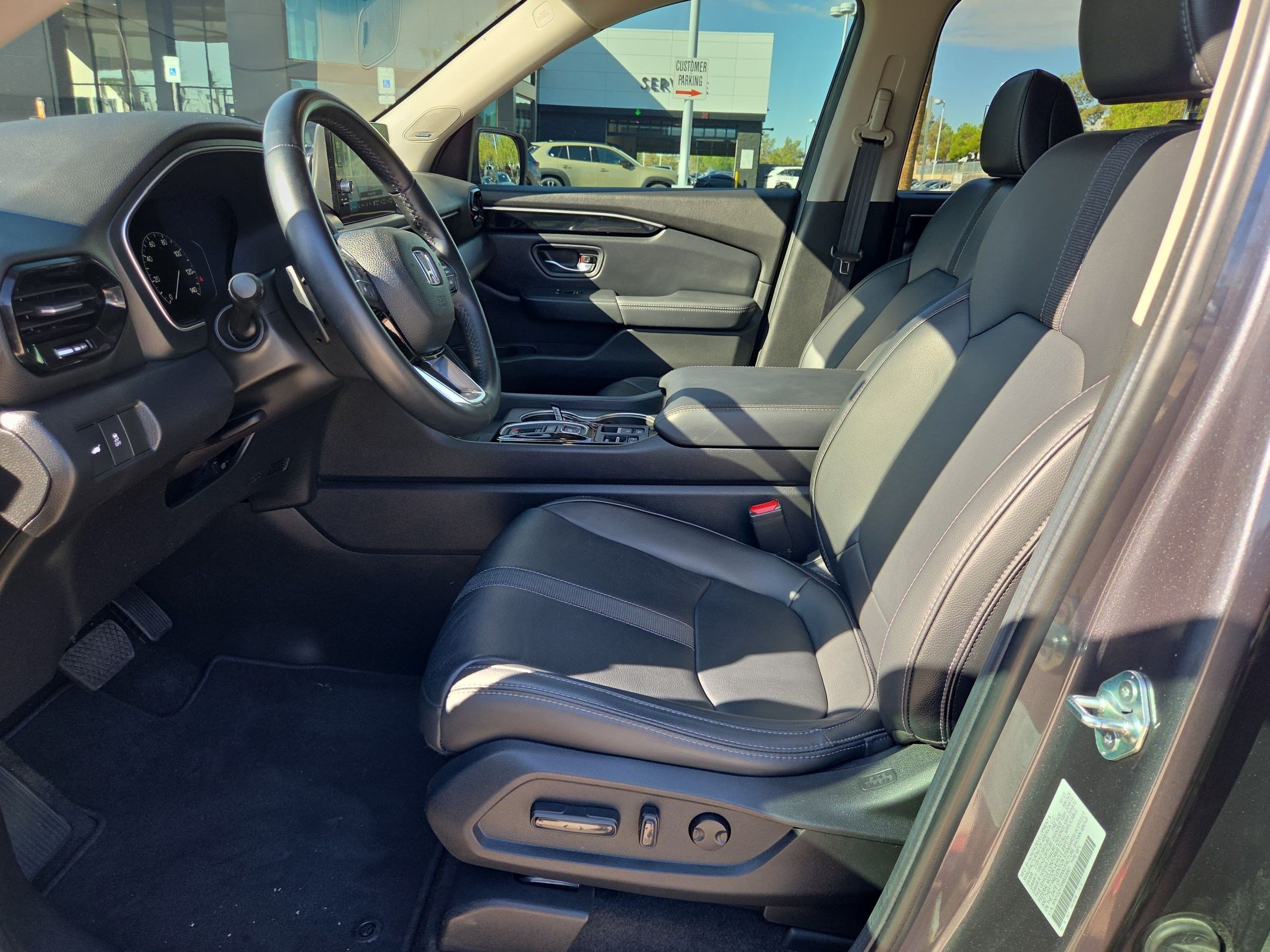 Used 2024 Honda Pilot Touring image 25