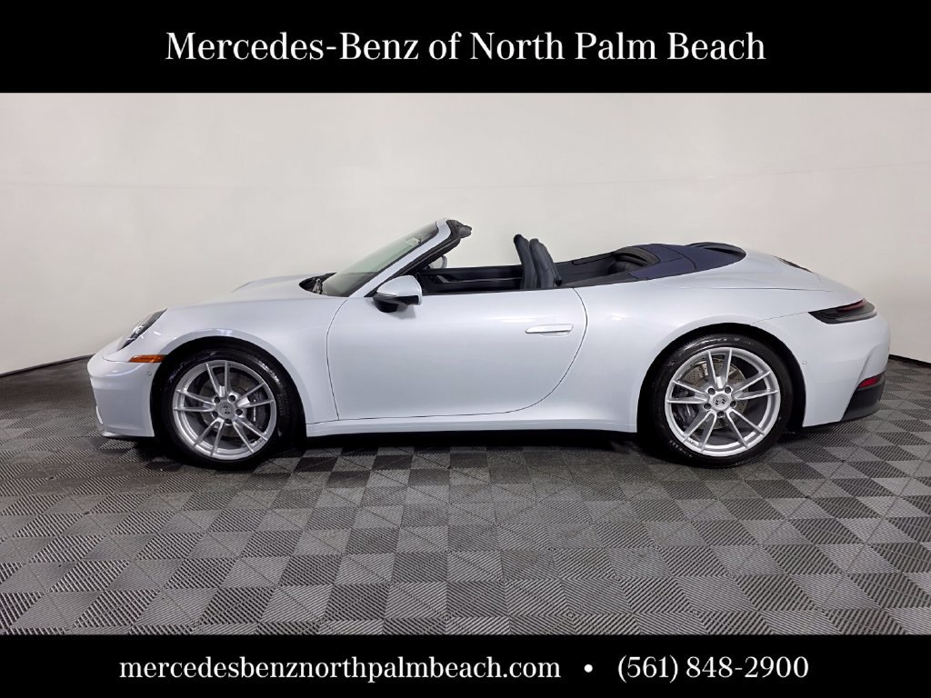 Used 2026 Porsche 911 Carrera RWD image 3