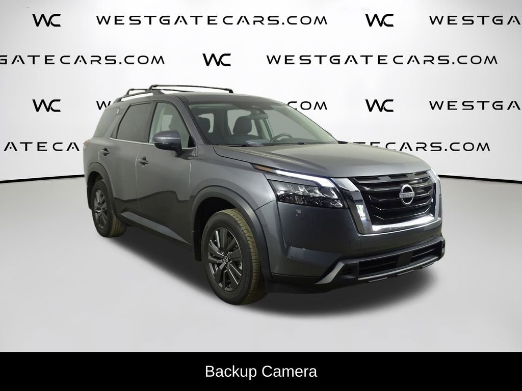 Used 2024 Nissan Pathfinder SV video 2