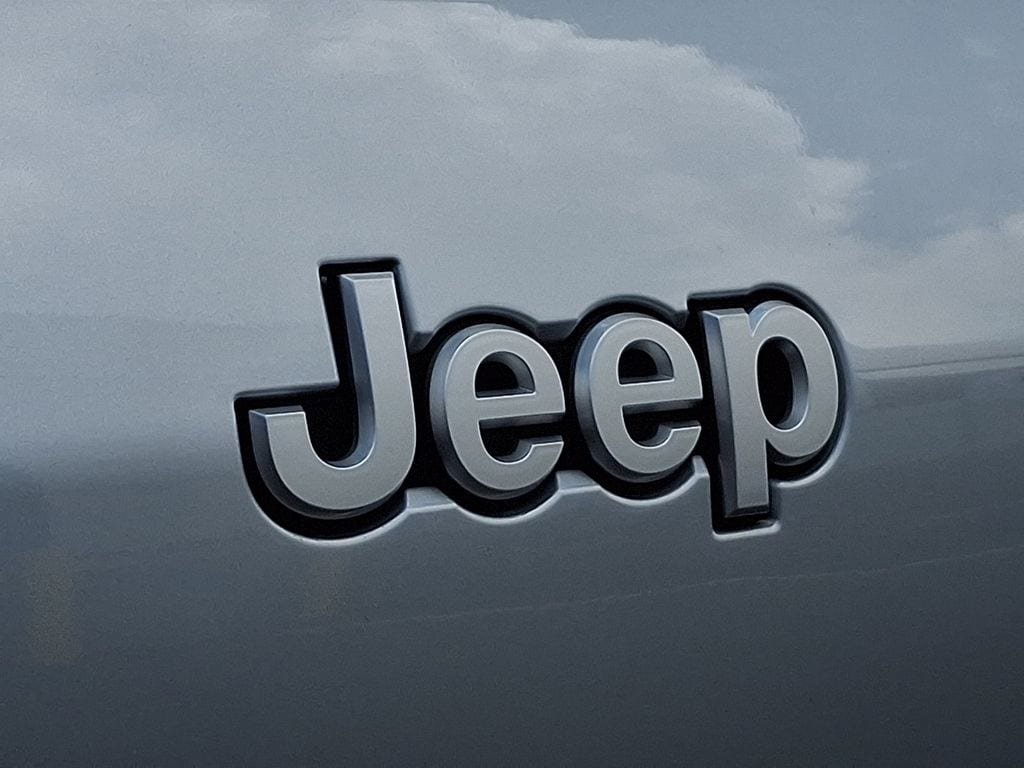 Used 2024 Jeep Grand Cherokee L Laredo w/ Luxury Tech Group I AWD/4WD image 31