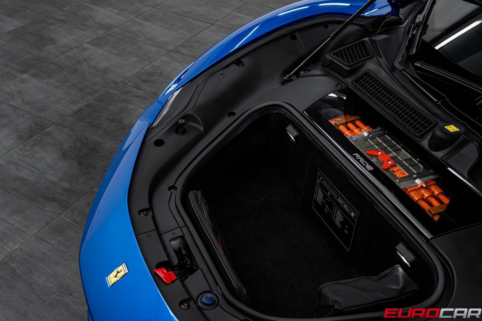 Used 2022 Ferrari SF90 Stradale image 10