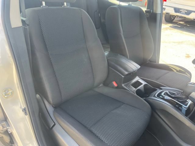 Used 2021 Nissan Rogue Sport S AWD/4WD image 37
