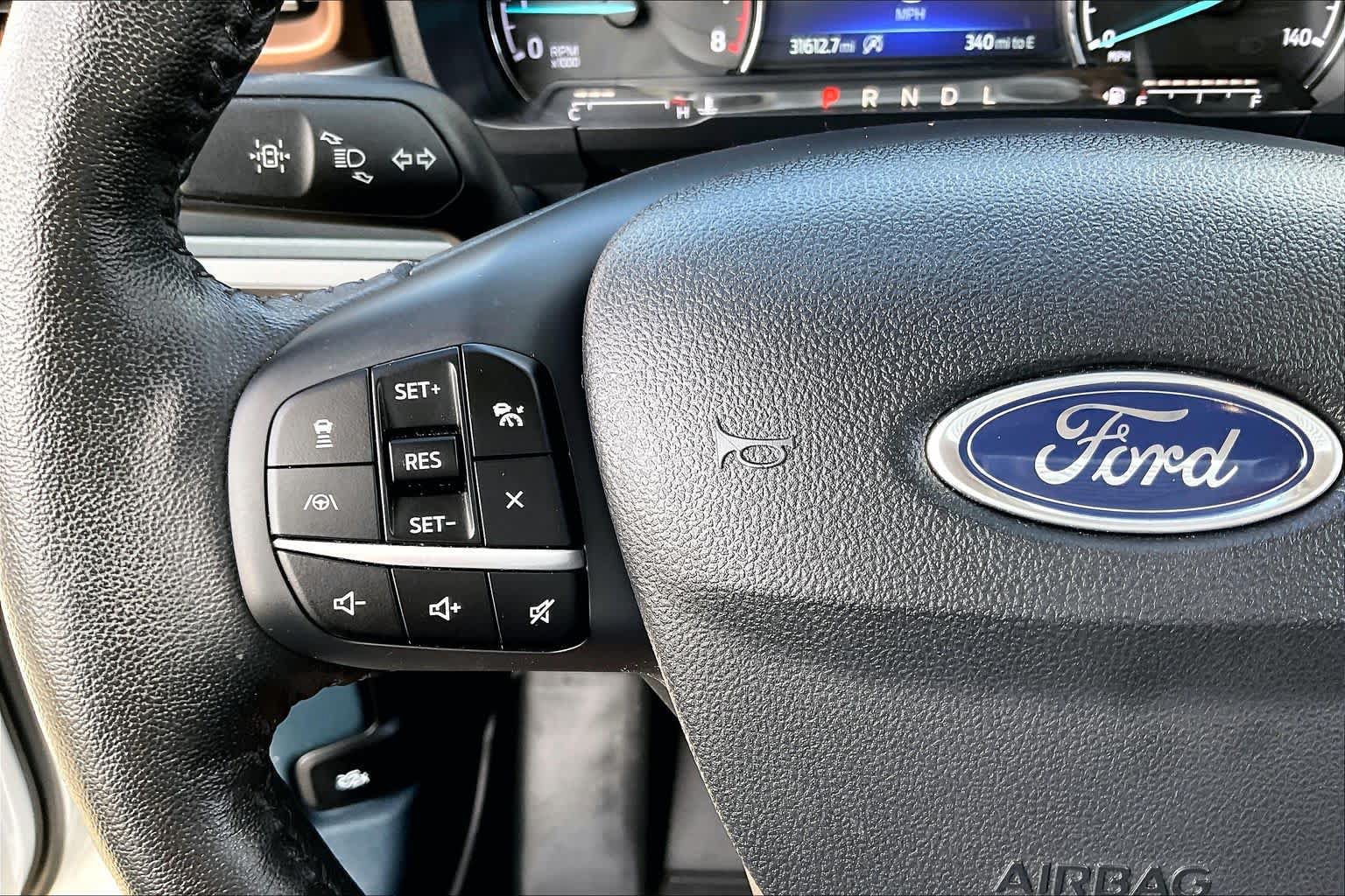 Certified 2022 Ford Maverick Lariat w/ Lariat Luxury Package AWD/4WD image 39