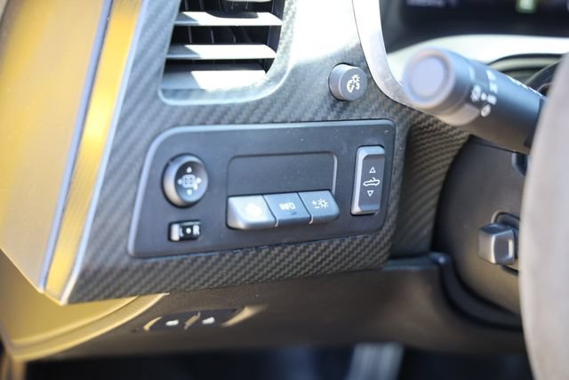 Used 2015 Chevrolet Corvette Z06 w/ 3LZ Preferred Equipment Group RWD image 24