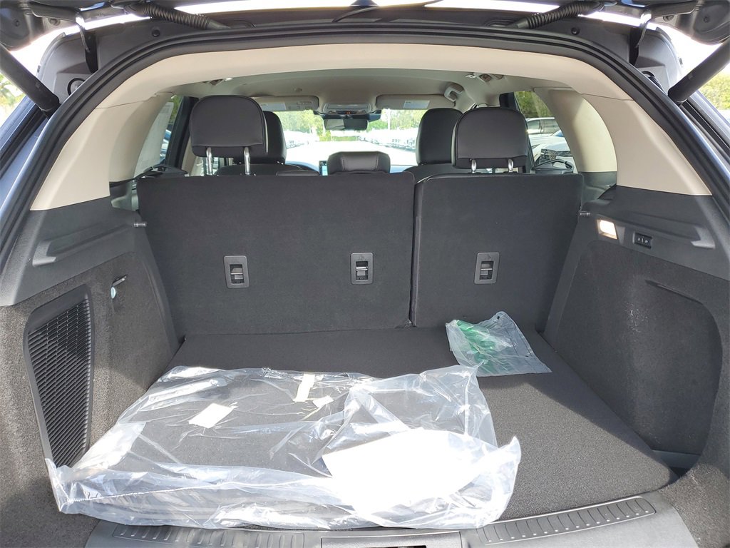 New 2026 Lincoln Corsair Premiere image 6