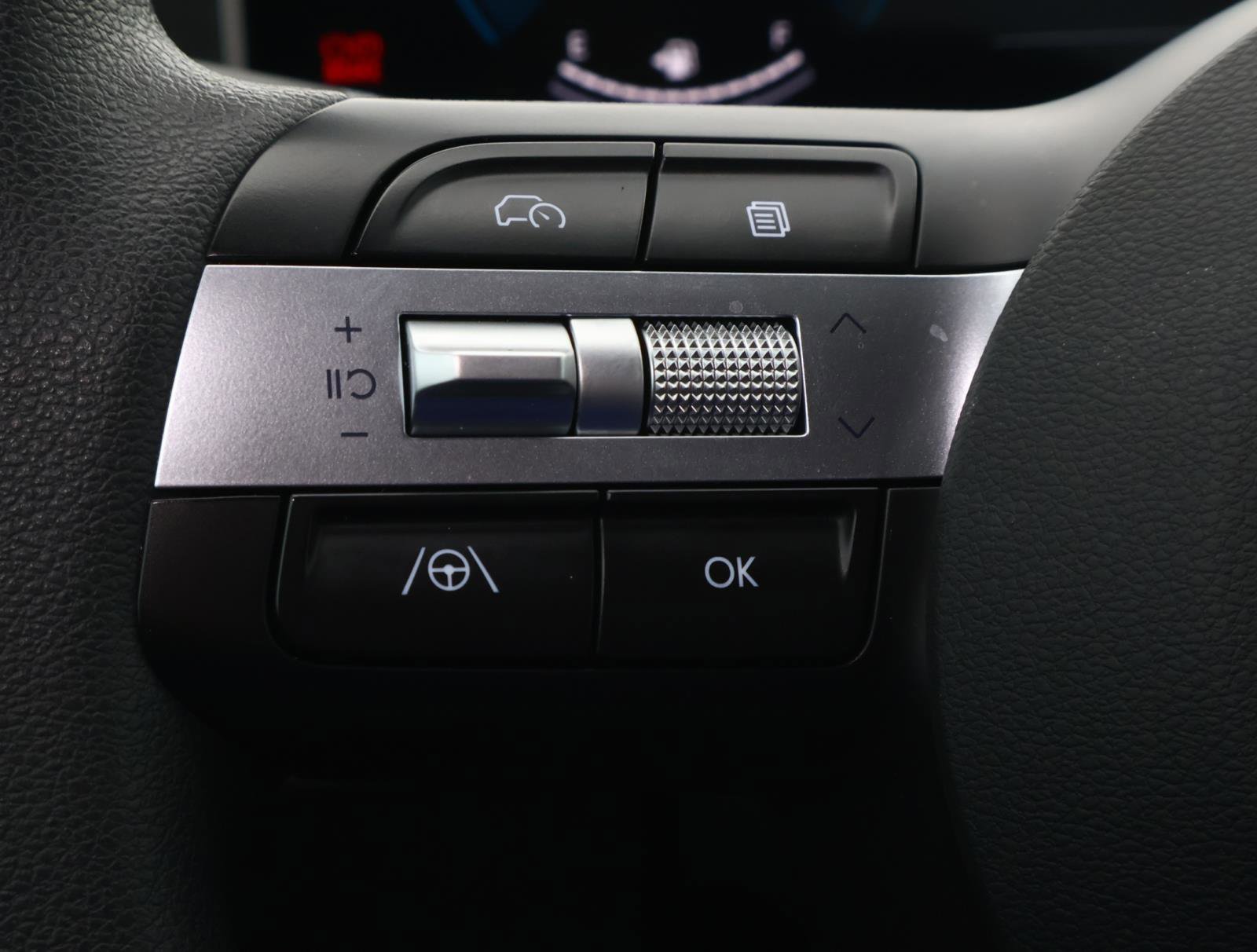 Used 2026 Hyundai Santa Cruz SEL image 23