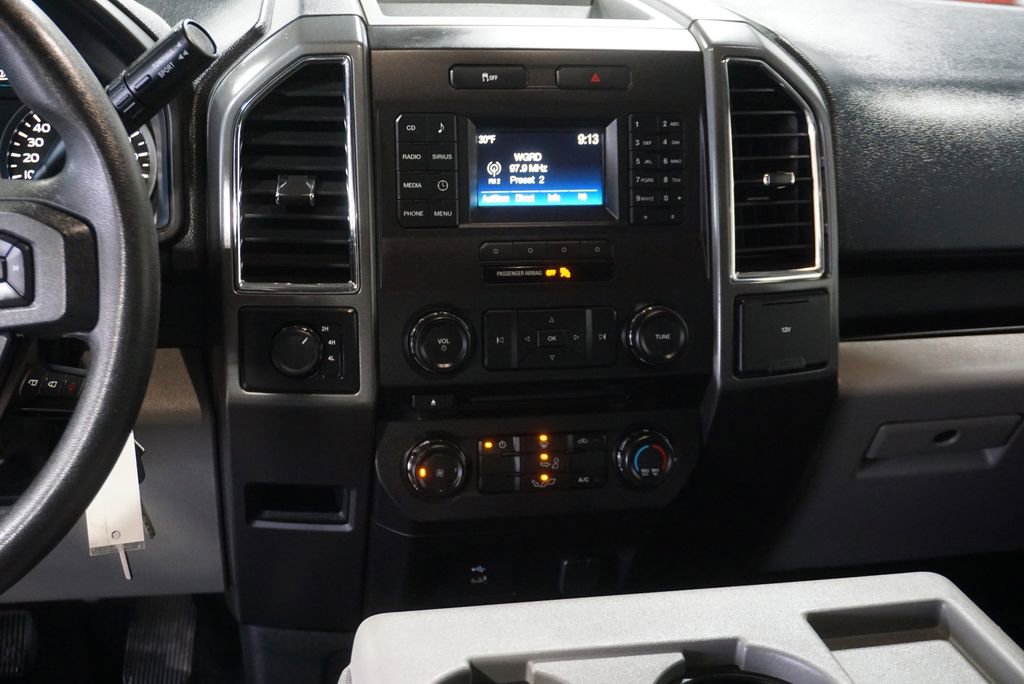 Used 2016 Ford F150 XLT image 11