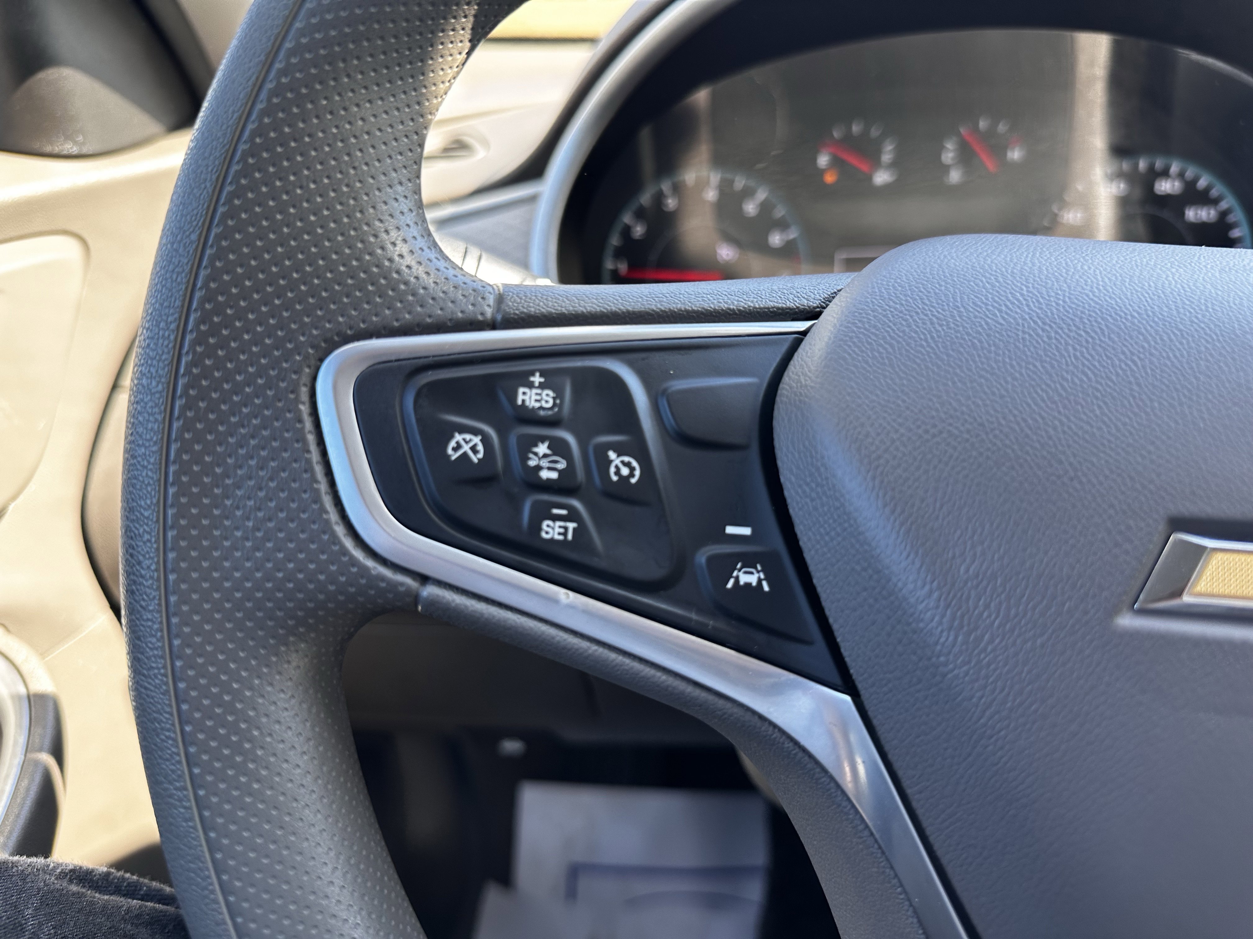 Used 2023 Chevrolet Malibu LT w/ Driver Confidence Package image 11