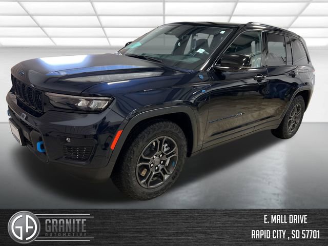 Used 2024 Jeep Grand Cherokee Trailhawk w/ Advanced Protech Group II image 1