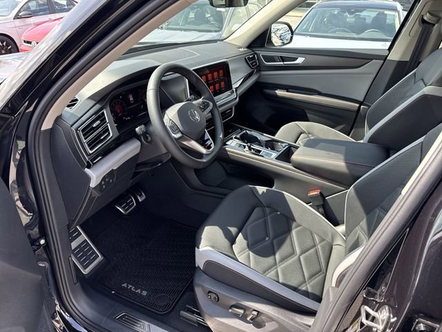 New 2026 Volkswagen Atlas Peak Edition image 10