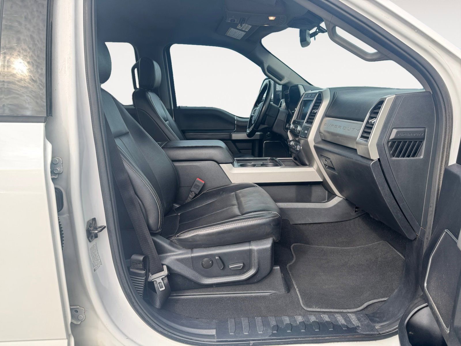 Used 2021 Ford F250 Lariat w/ Lariat Ultimate Package image 15