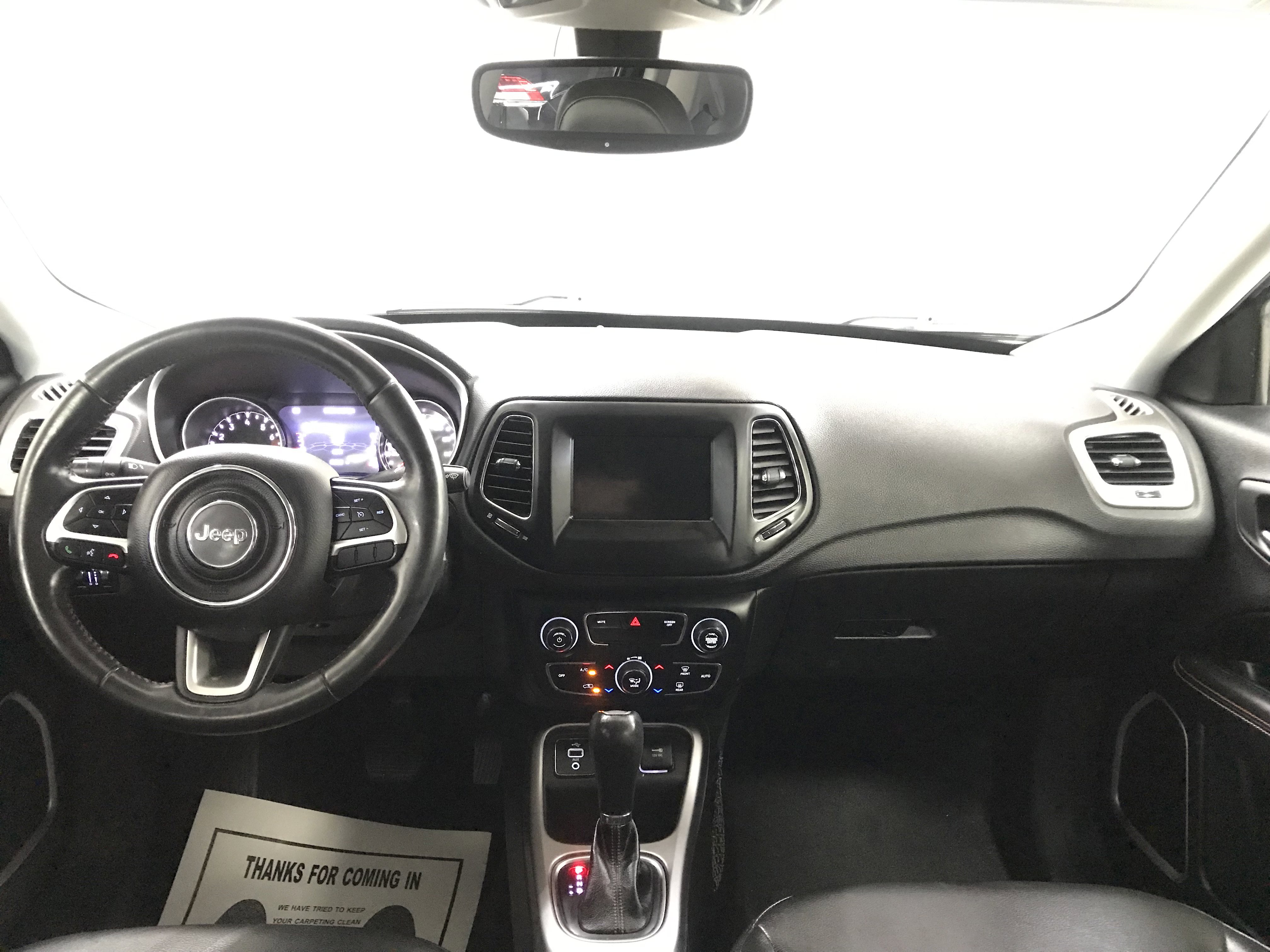 Used 2018 Jeep Compass Latitude w/ Popular Equipment Group FWD image 17