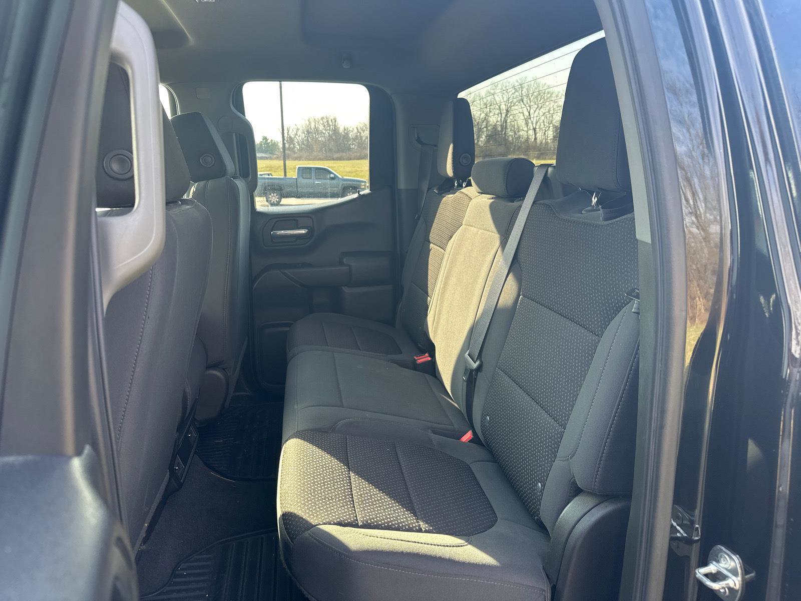 Used 2022 Chevrolet Silverado 1500 Custom image 4