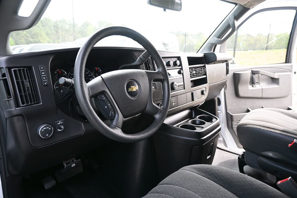 Used 2024 Chevrolet Express 2500 w/ Driver Convenience Package image 6
