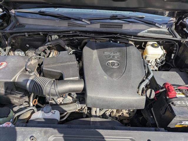 Used 2020 Toyota Tacoma TRD Off-Road AWD/4WD image 21