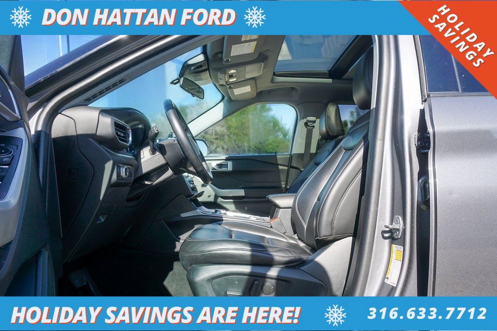 Used 2022 Ford Explorer XLT w/ Equipment Group 202A image 3