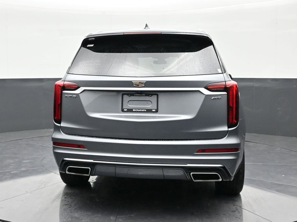 Certified 2022 Cadillac XT6 Premium Luxury image 4