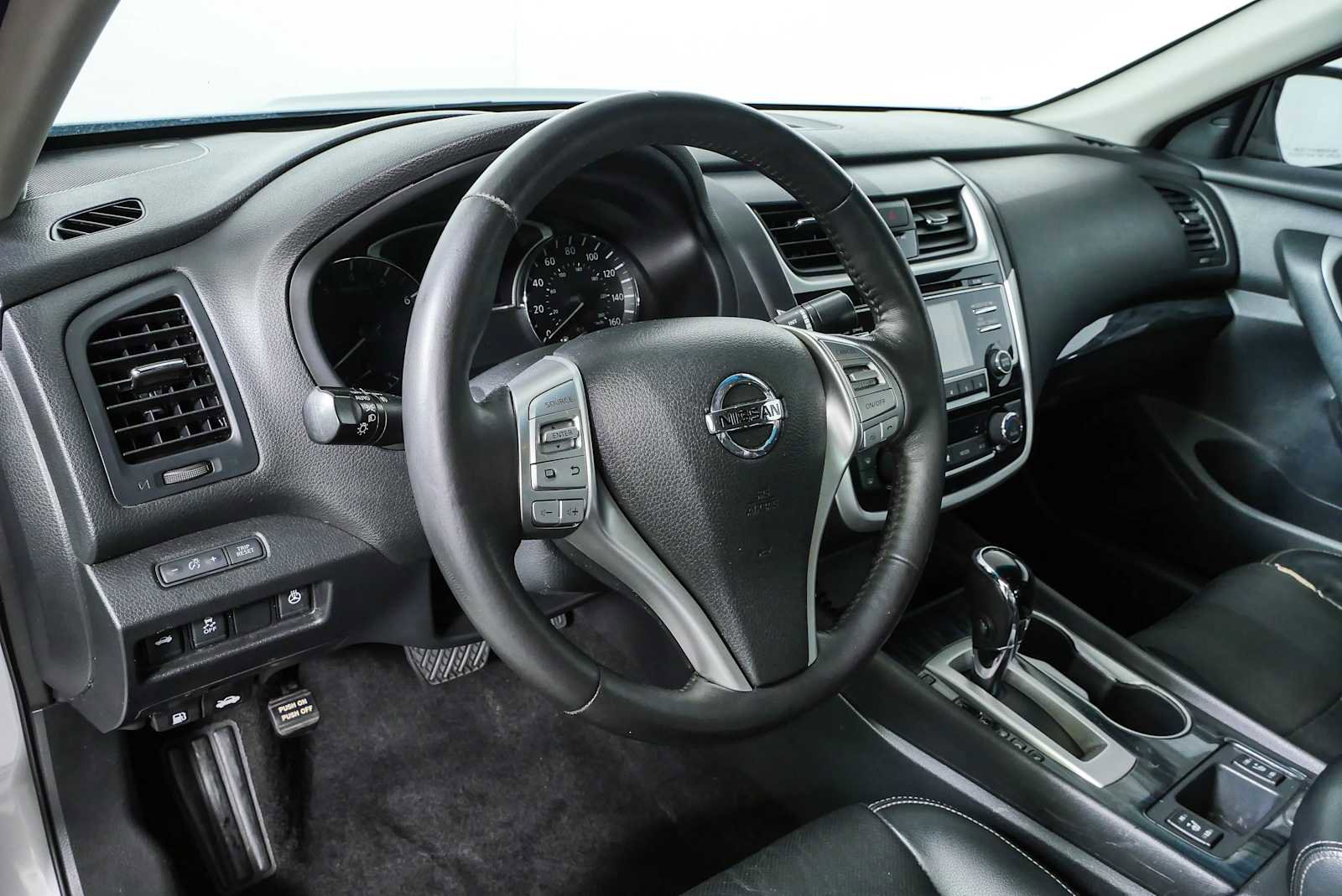 Used 2018 Nissan Altima 2.5 SL FWD image 4