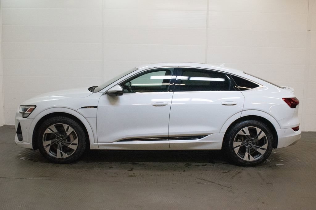 Used 2023 Audi e-tron Premium Plus w/ Premium Plus Package image 7