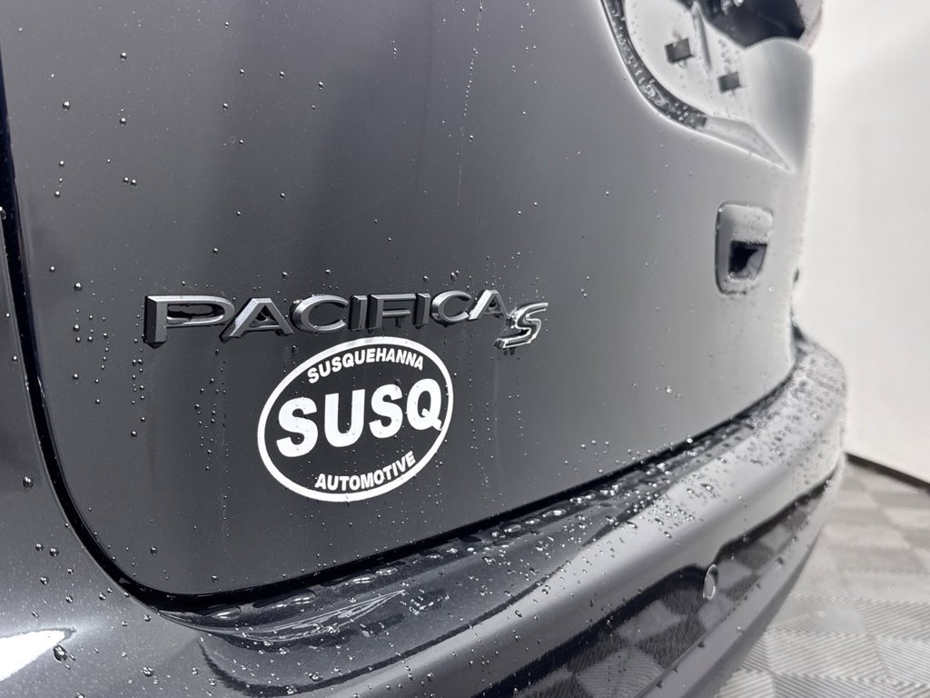 New 2026 Chrysler Pacifica Limited w/ S Appearance Package image 34