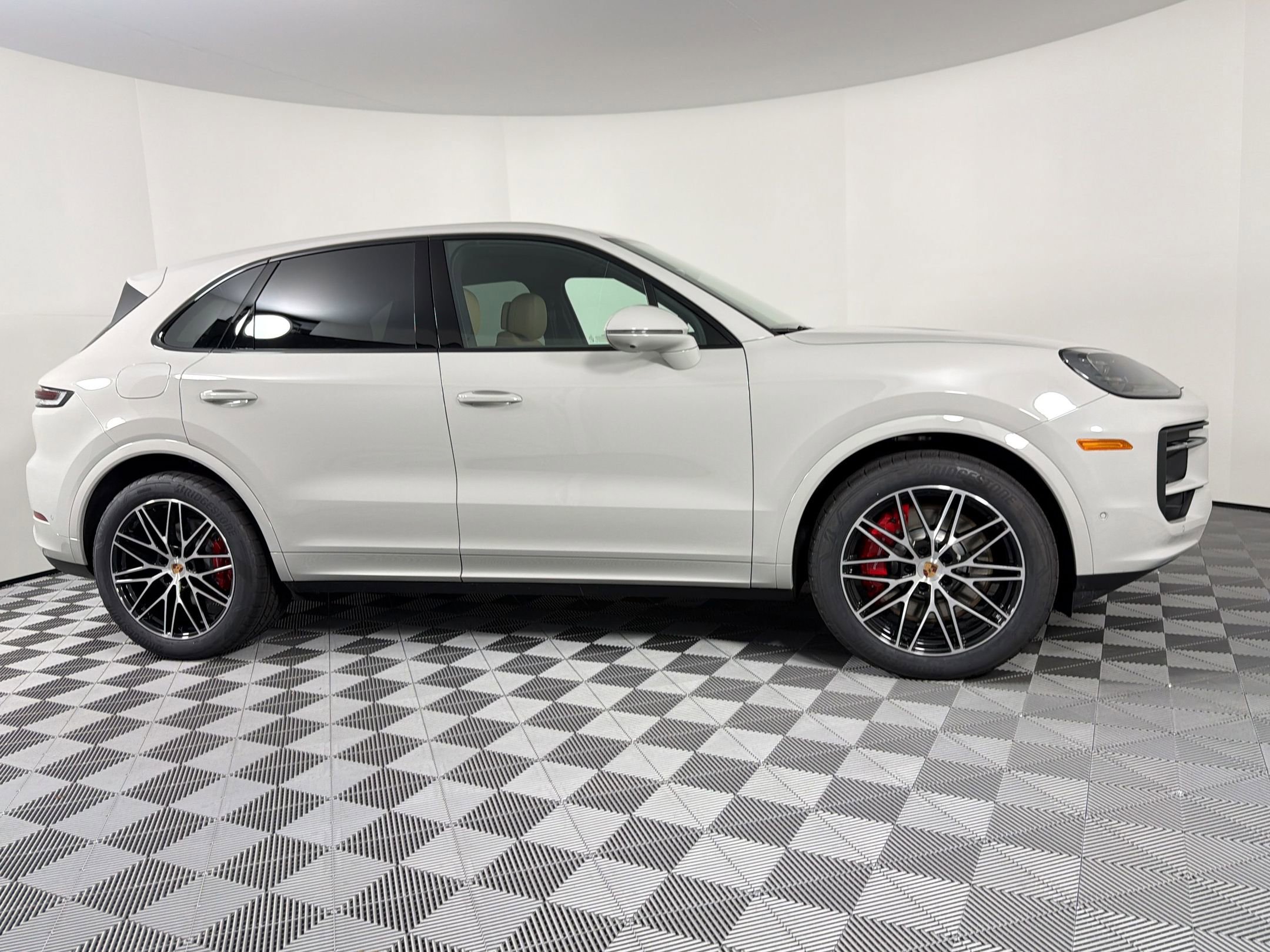 New 2026 Porsche Cayenne S AWD/4WD image 11