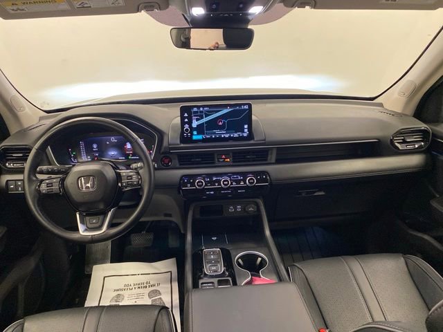 Used 2024 Honda Pilot Elite image 21