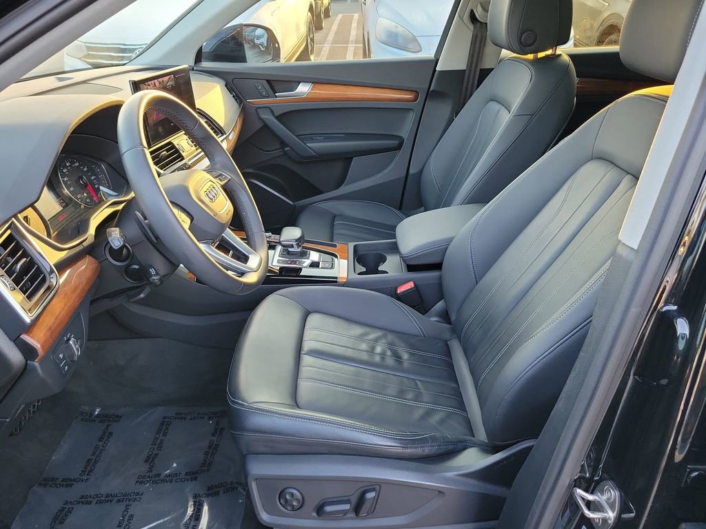 Used 2023 Audi Q5 2.0T Premium w/ Convenience Package image 14