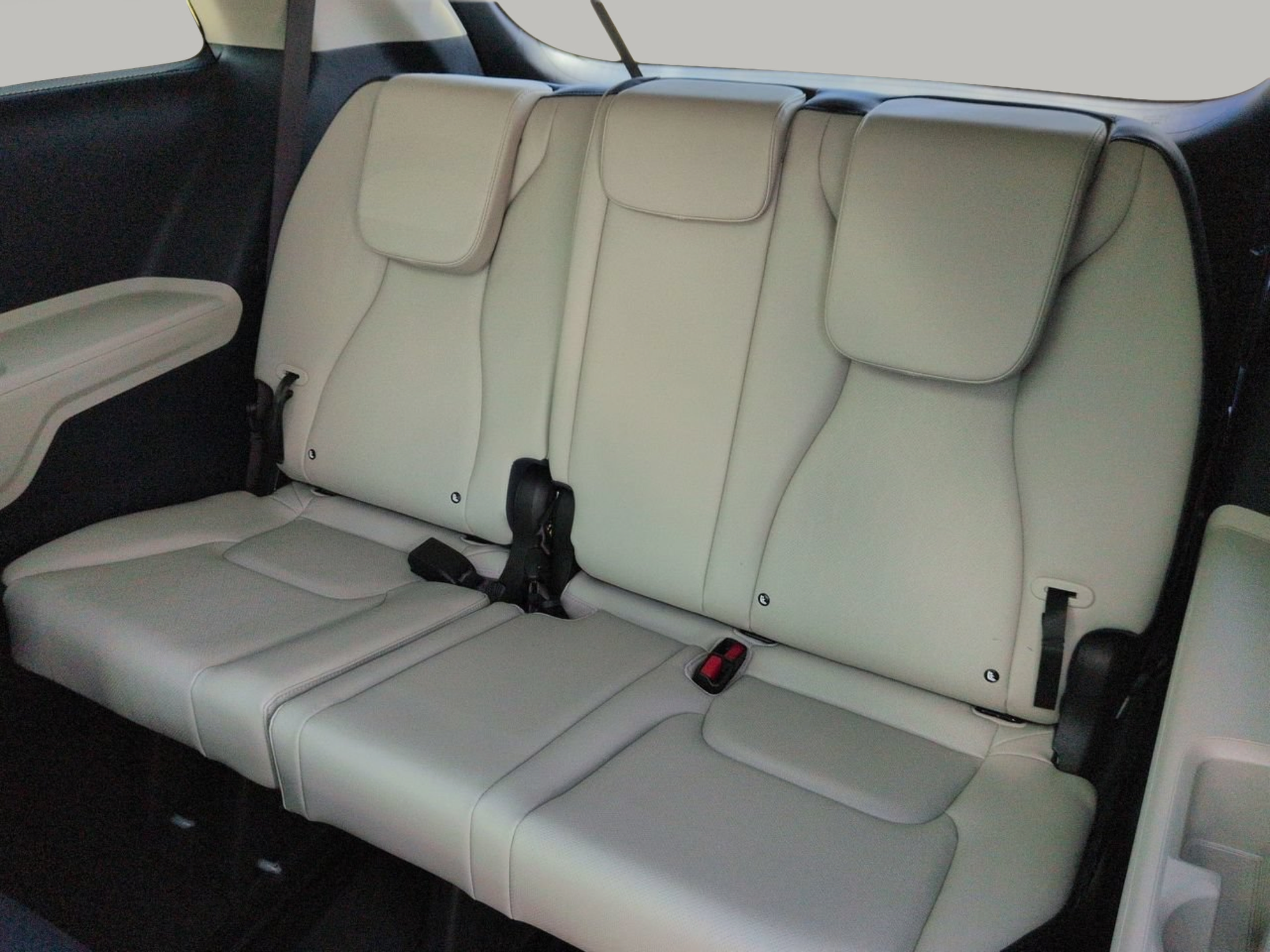Certified 2026 Kia Carnival SX FWD image 19