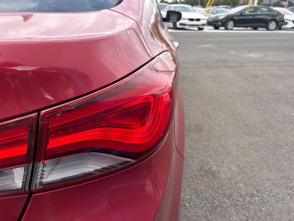 Used 2015 Hyundai Elantra Limited w/ Option Group 05 FWD image 8