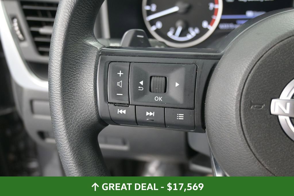 Used 2024 Nissan Rogue S FWD image 35