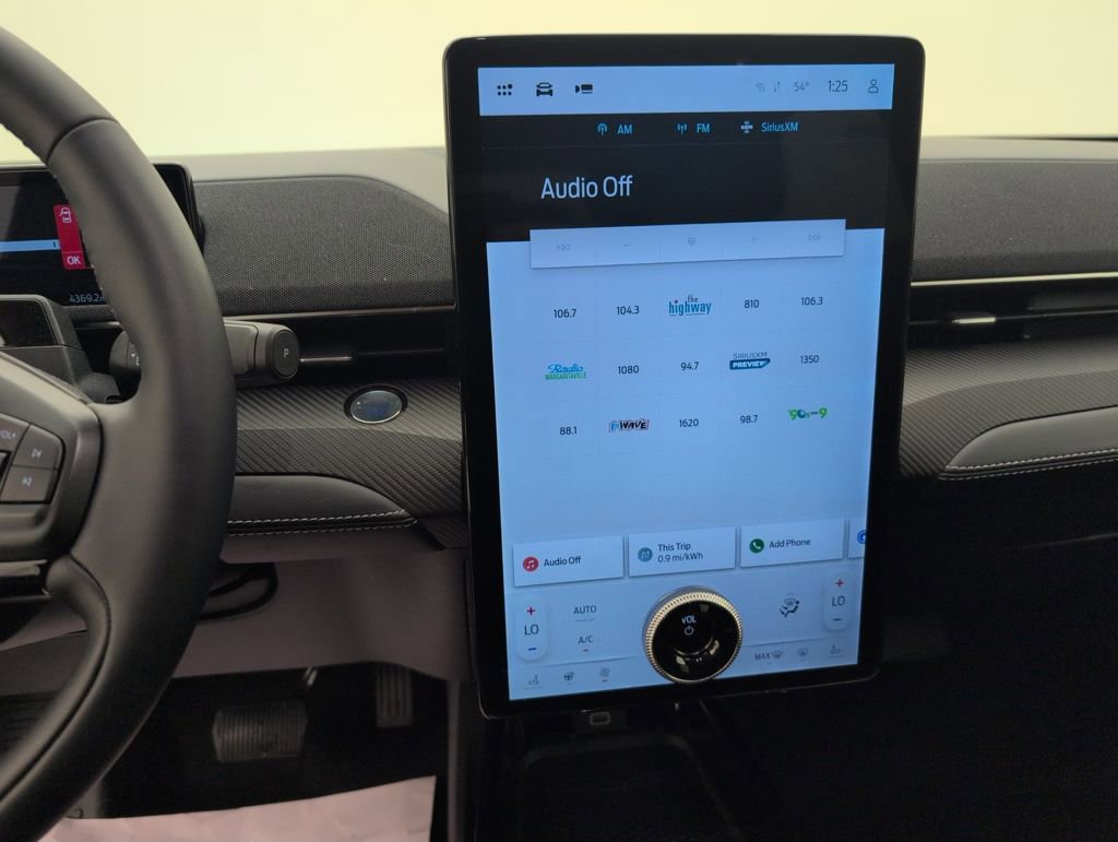 Certified 2025 Ford Mustang Mach-E Select w/ Comfort Package Lite image 18