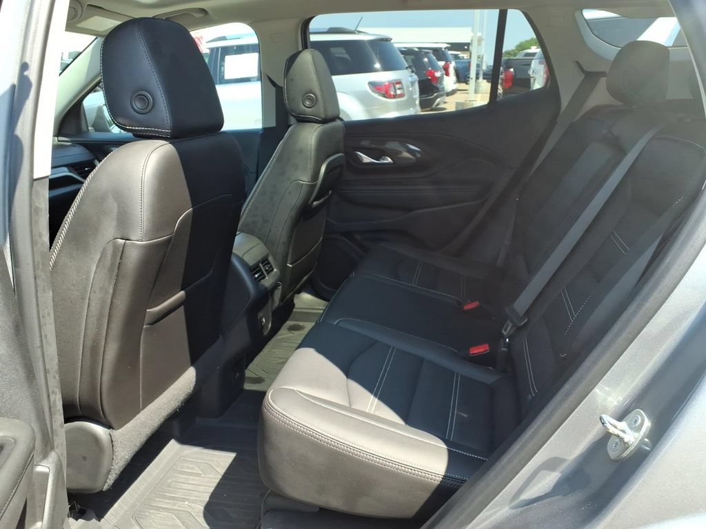 Used 2023 GMC Terrain Denali w/ LPO, Floor Liner Package AWD/4WD image 9