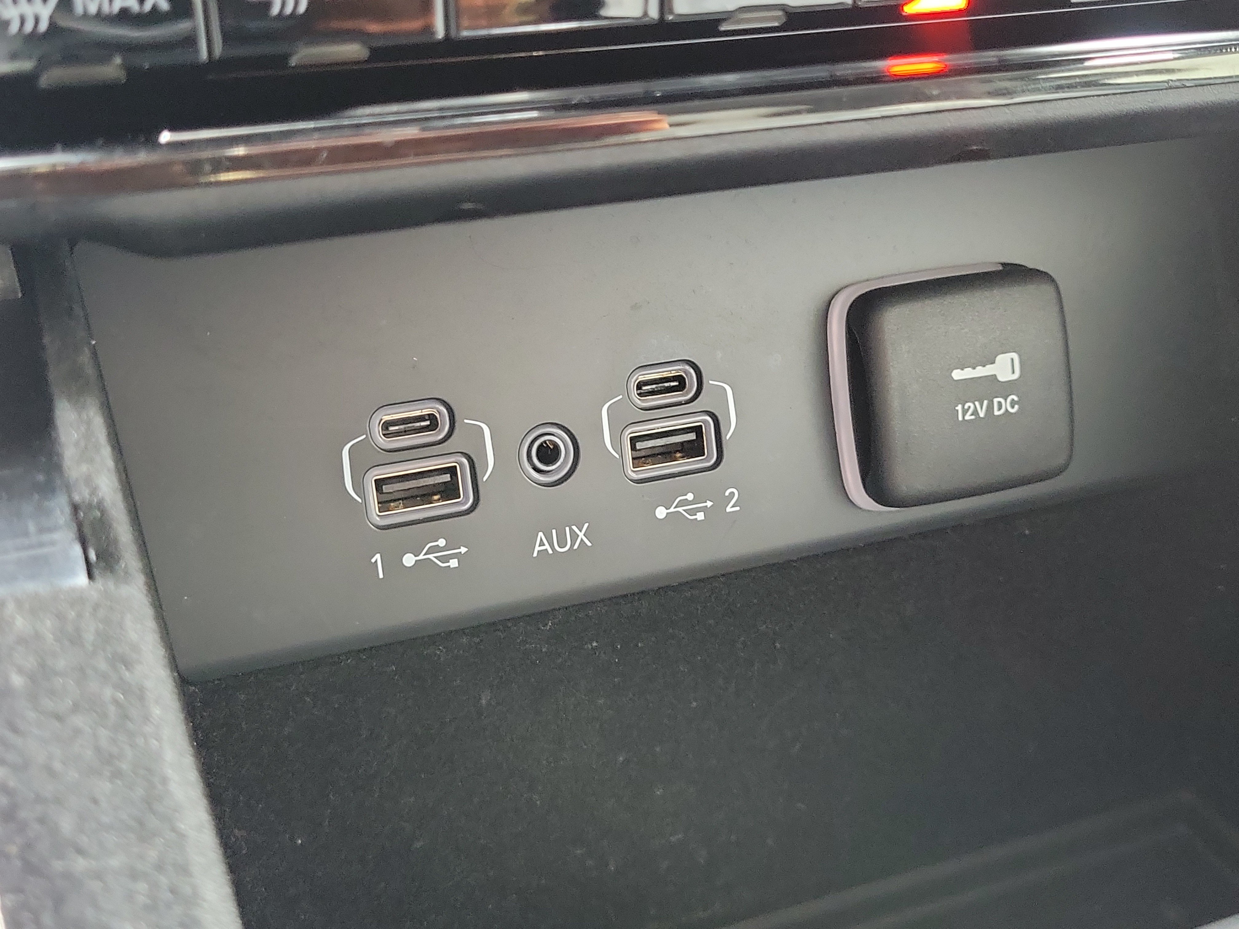 Used 2022 Jeep Grand Cherokee L Overland RWD image 28